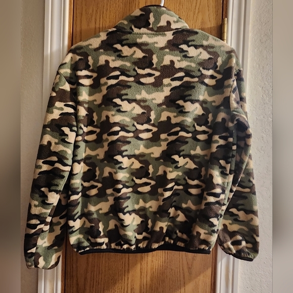 EUC nice camo 1/4 zip fleece top with kangaroo pocket and scarf sz xs 1 juniors - Picture 2 of 7
